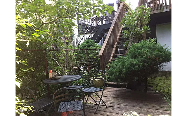 Rented by Douglas Elliman | media 27