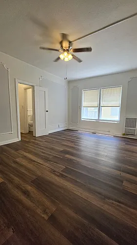 Floor plan 303
