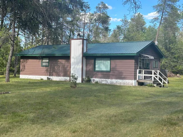 W6840 N 2nd St, Crivitz, WI 54114