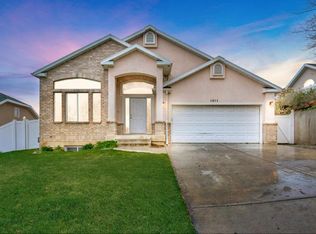 1511 E Lakeview Dr, Bountiful, UT 84010