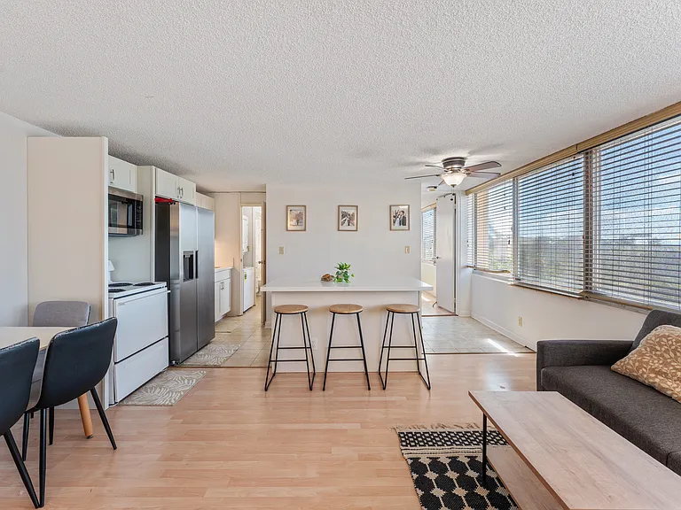 1060 Kamehameha Hwy #303B — Photo 1