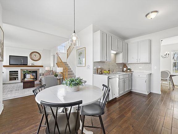 3rd image of 10468 Lansdale St