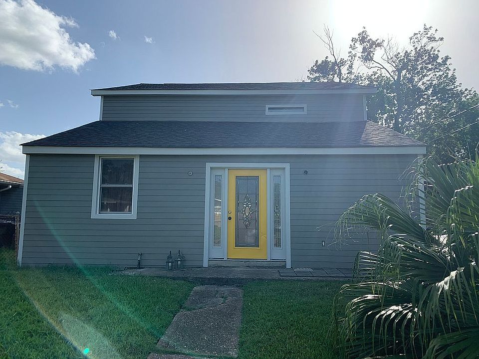 2nd image of 4732 Congress Dr