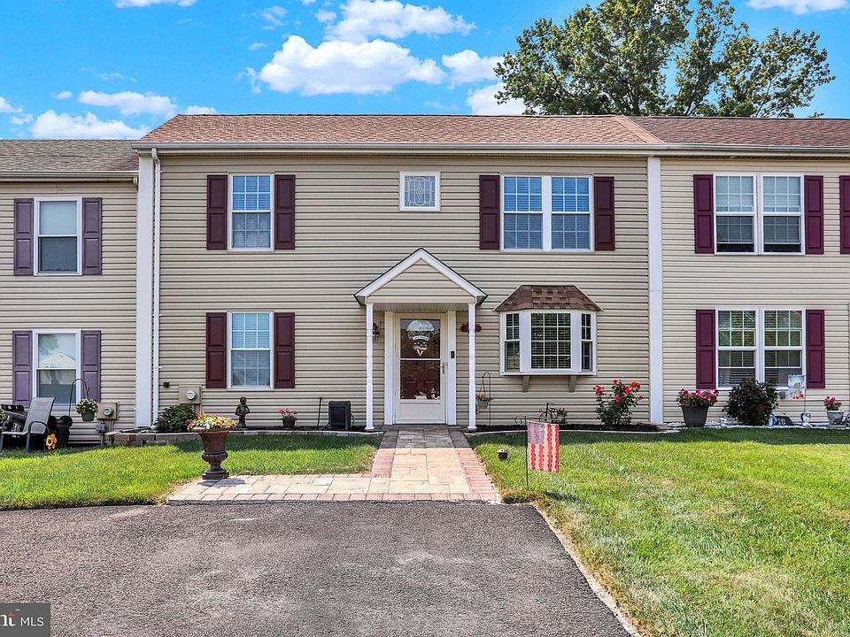 1st image of 5759 Cavalier Ct #E