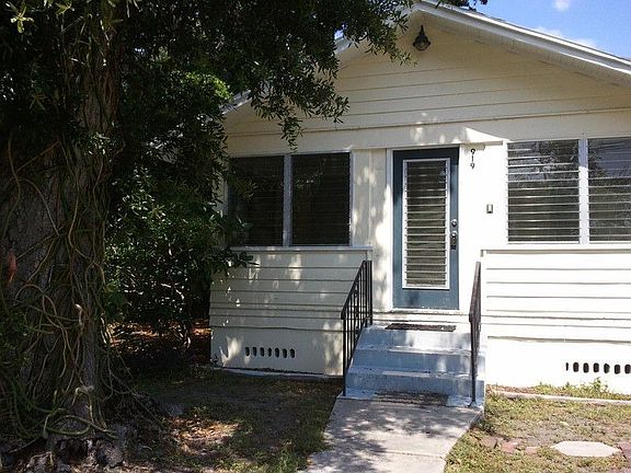 2nd image of 919 17th St N