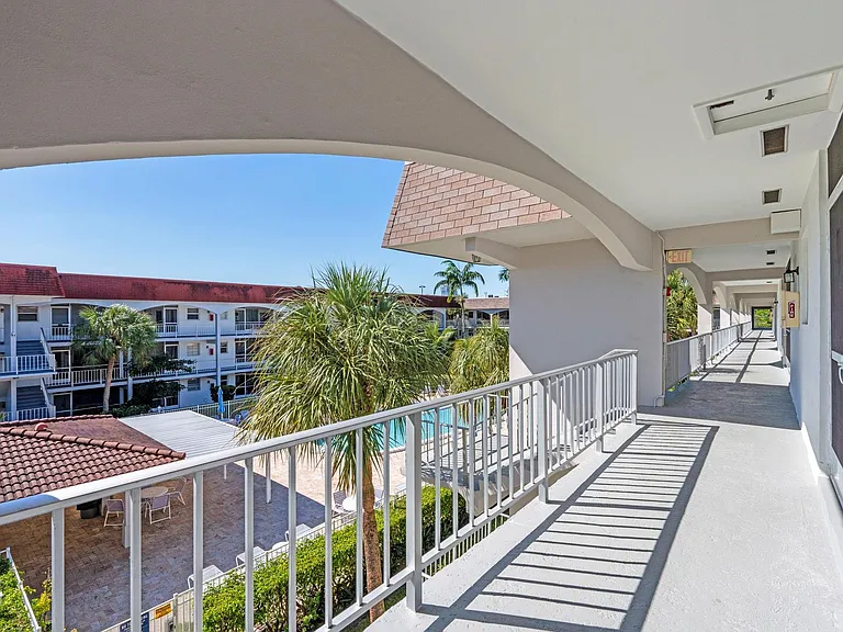 581 Blue Heron Dr #317-B — Photo 22