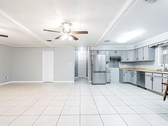 4th image of 1181 Madeline Hts