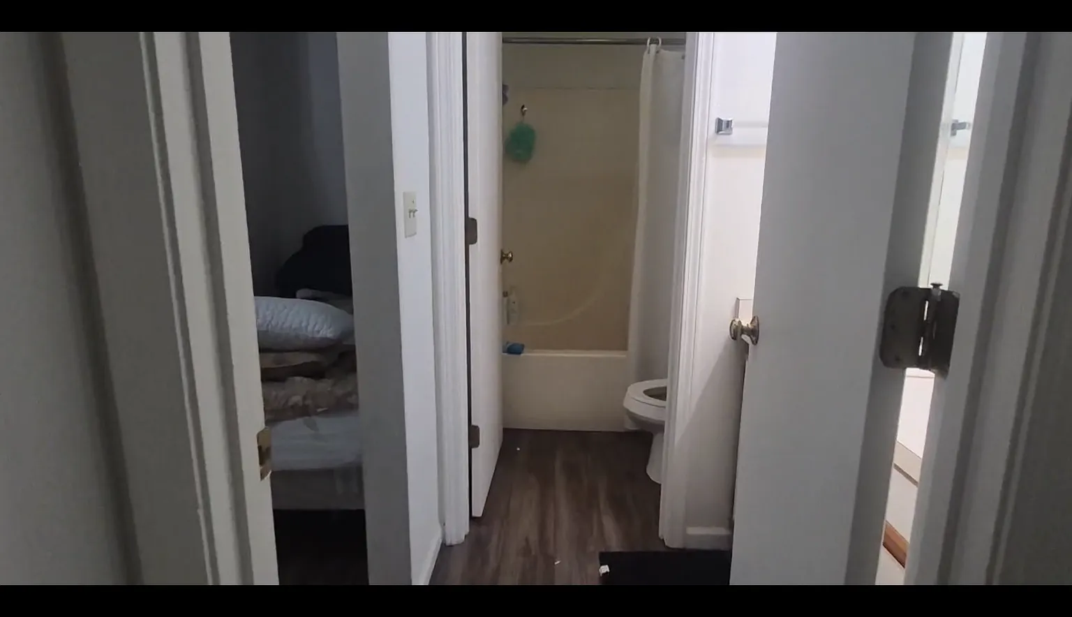1 Bed 1 Bath unit — Photo 3