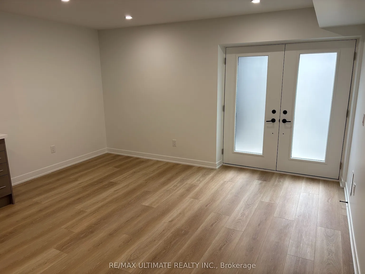 1 bed, $2,000 — Photo 4