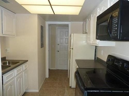 3rd image of 1170 Calle Del Rey APT C