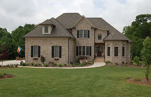 1st image of 700 Old Squaw Dr