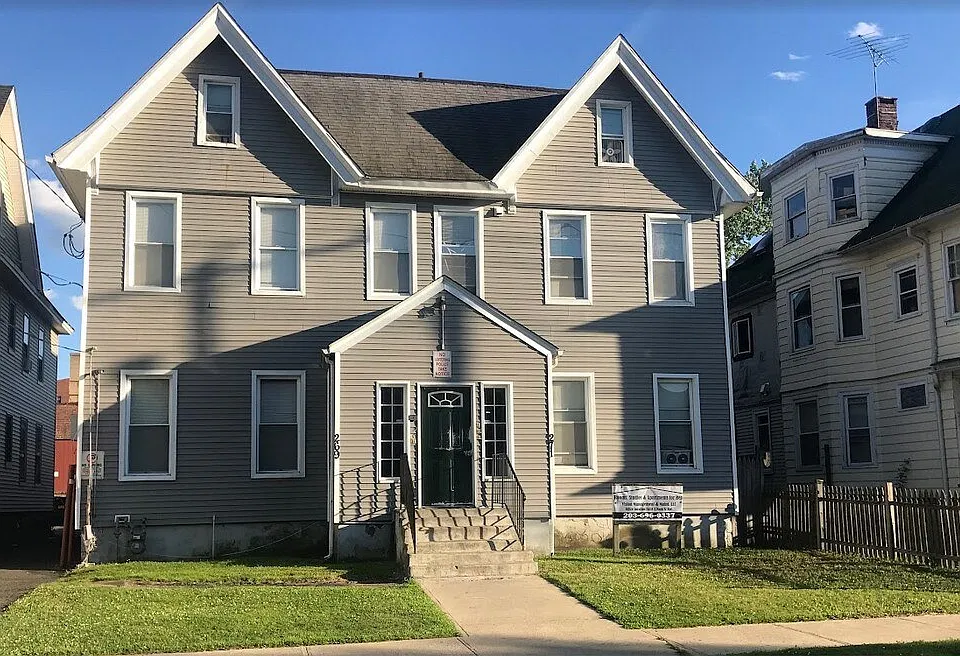 269 Laurel Ave #2