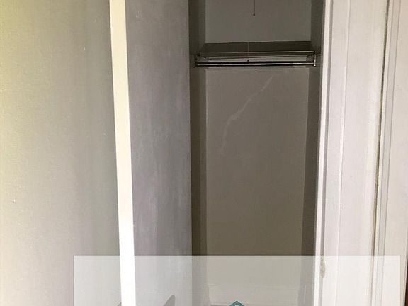 3rd image of 3454 N Kedvale Ave