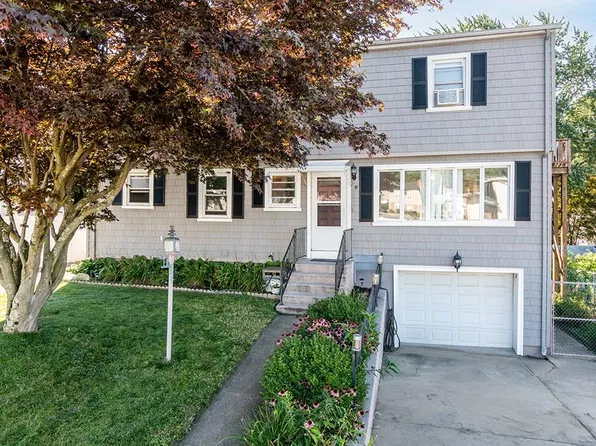 9 Nickerson St, Cranston, RI 02910