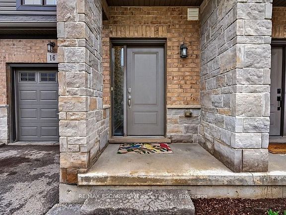 3rd image of 377 Glancaster Rd #16