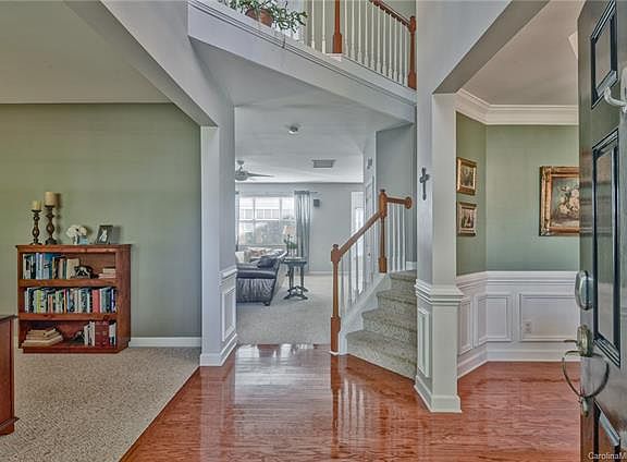 3rd image of 4813 Sandtyn Dr