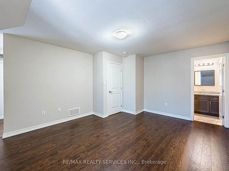 43 Sonoma Valley Cres — Photo 24
