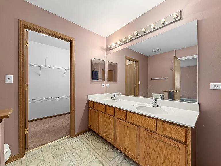 3202 Whitney Rd — Photo 15