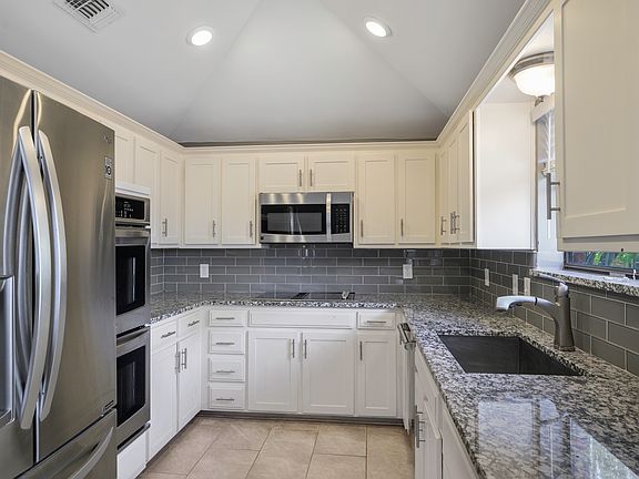 5th image of 2412 Ables Dr