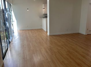 11957 Kiowa Ave #B, Los Angeles, CA 90049