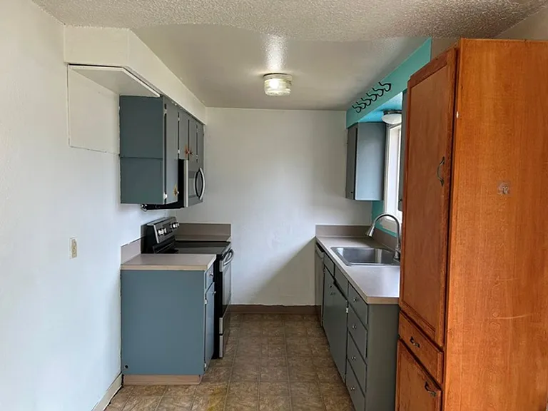 385 Dianne Ct — Photo 7
