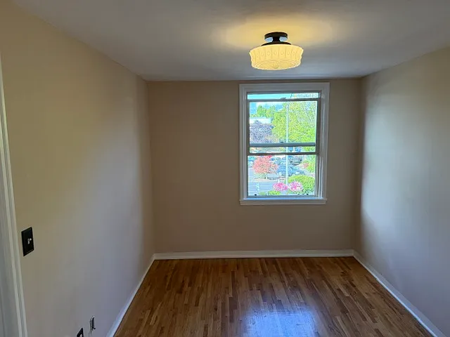 210 SW Jefferson Ave #1 — Photo 10
