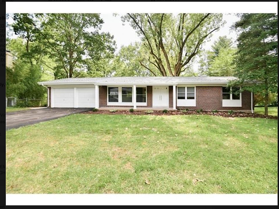 1st image of 12984 Bellerive Estates Dr