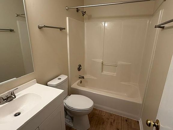 5th image of 2665 Pilgrim Mill Rd #1
