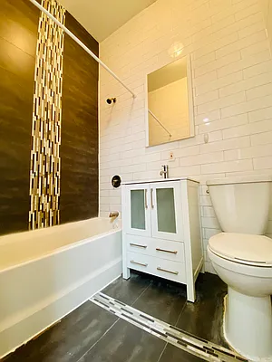 Rented by Blue Egg Realty Corp | media 17