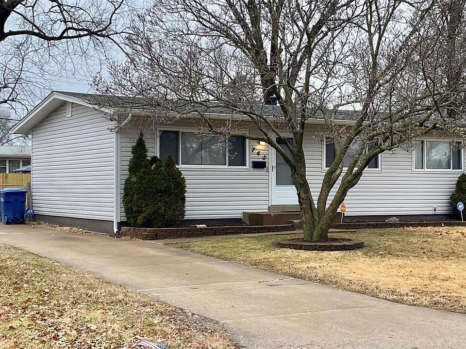 1st image of 745 Gonzaga Ln