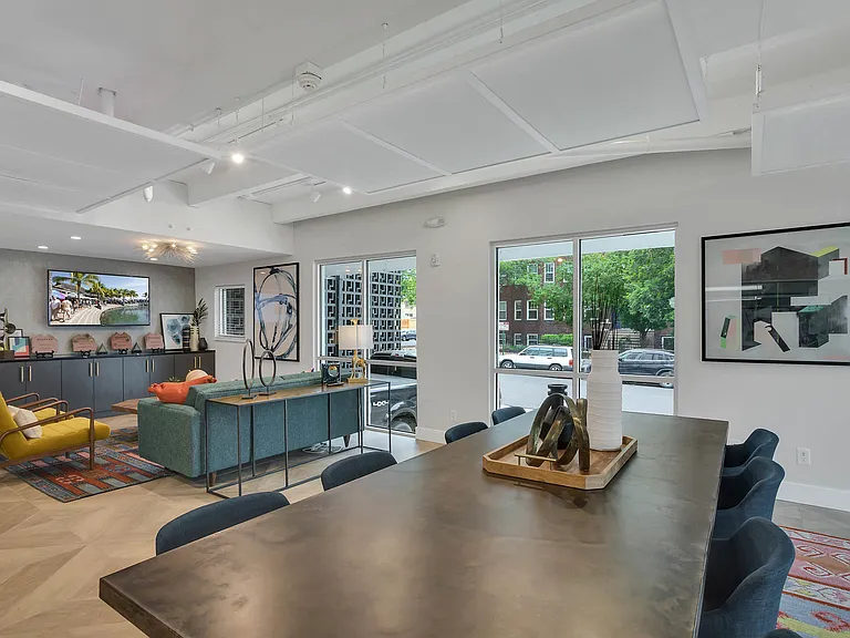 Liv on Steele — Photo 20