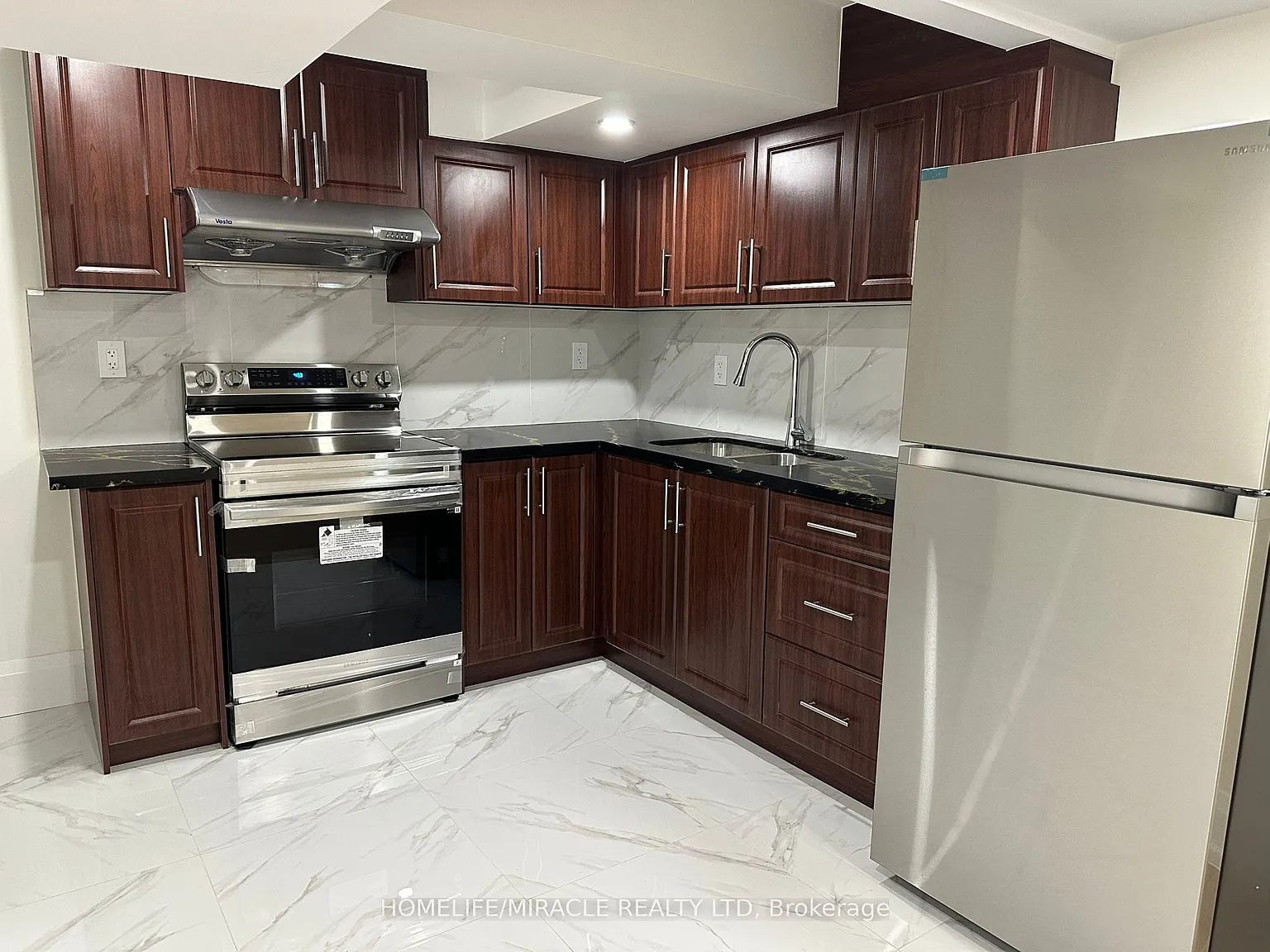 2 bed, $2,200 — Photo 1