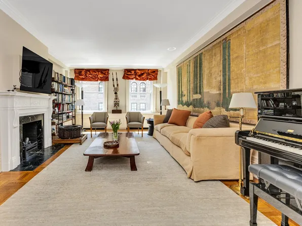 29 East 64th Street 10C image 1 of 6