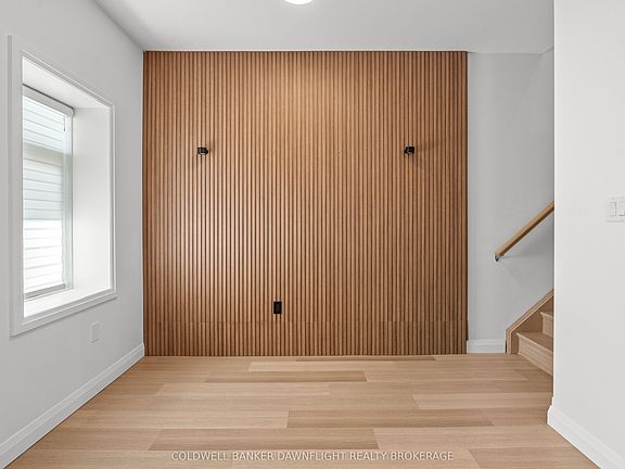 5th image of 592 Albert St