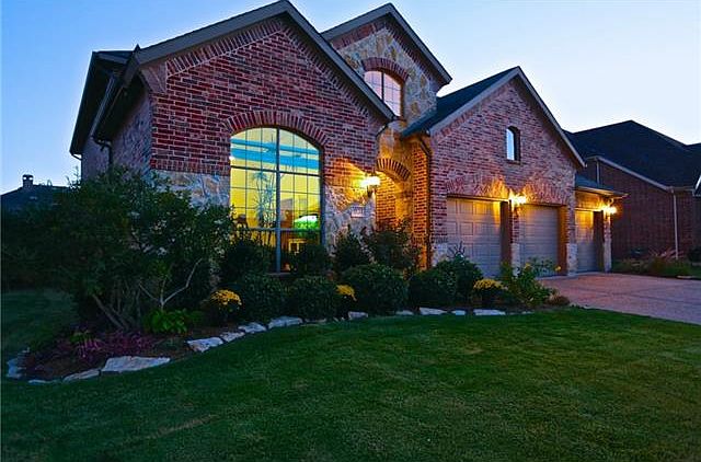 1st image of 931 Club Oak Ct