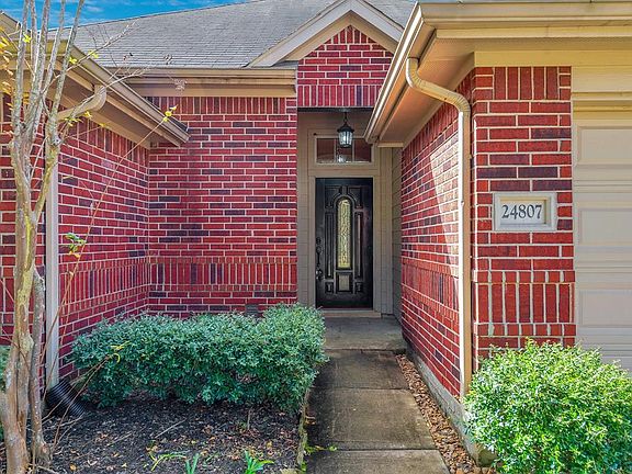 3rd image of 24807 Trailstone Ct