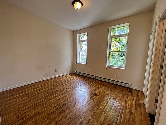 2nd image of 1108 Jefferson Ave #B
