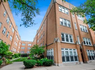 2535 Prairie Ave #3S, Evanston, IL 60201