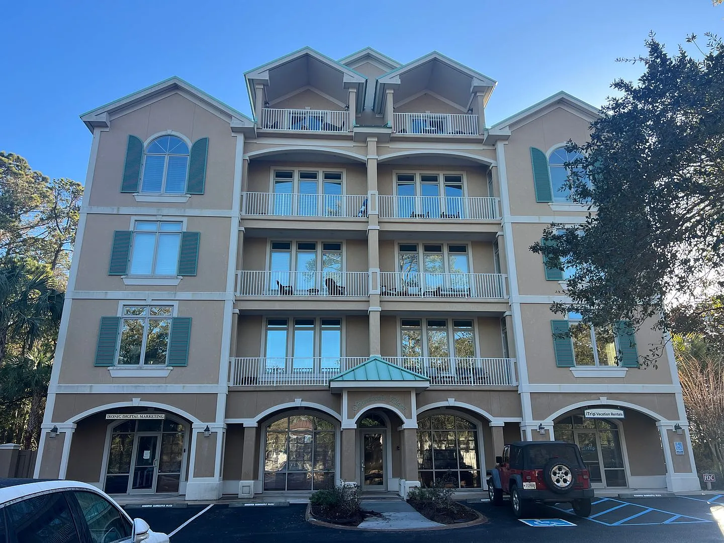 Walk to the Beach from this Furnished and Renovated Condo! Available January 2027 — Photo 1