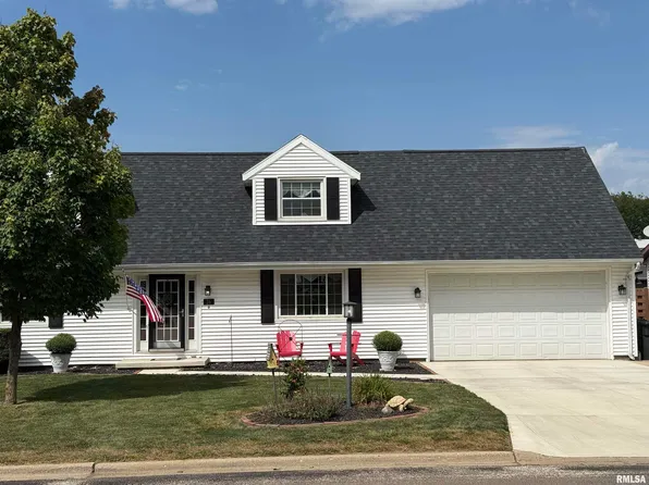 26 Country Ln, East Peoria, IL 61611