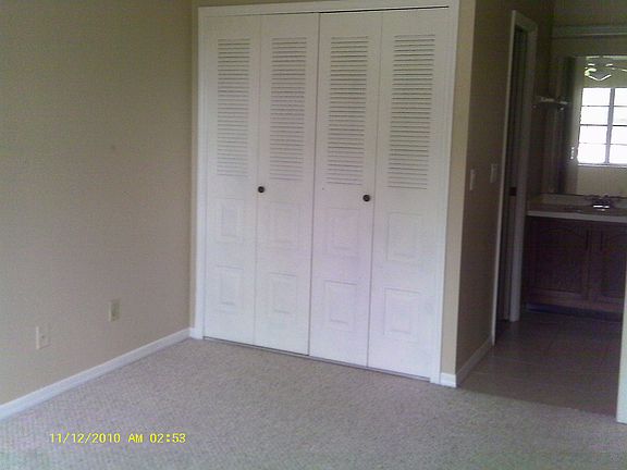 Master Bedroom w/ Bath