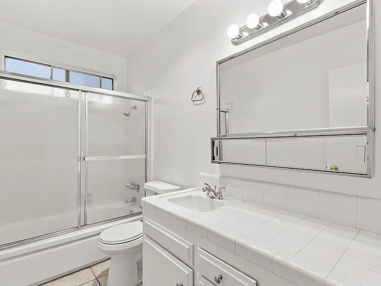 4924 Kester Ave #10 — Photo 12