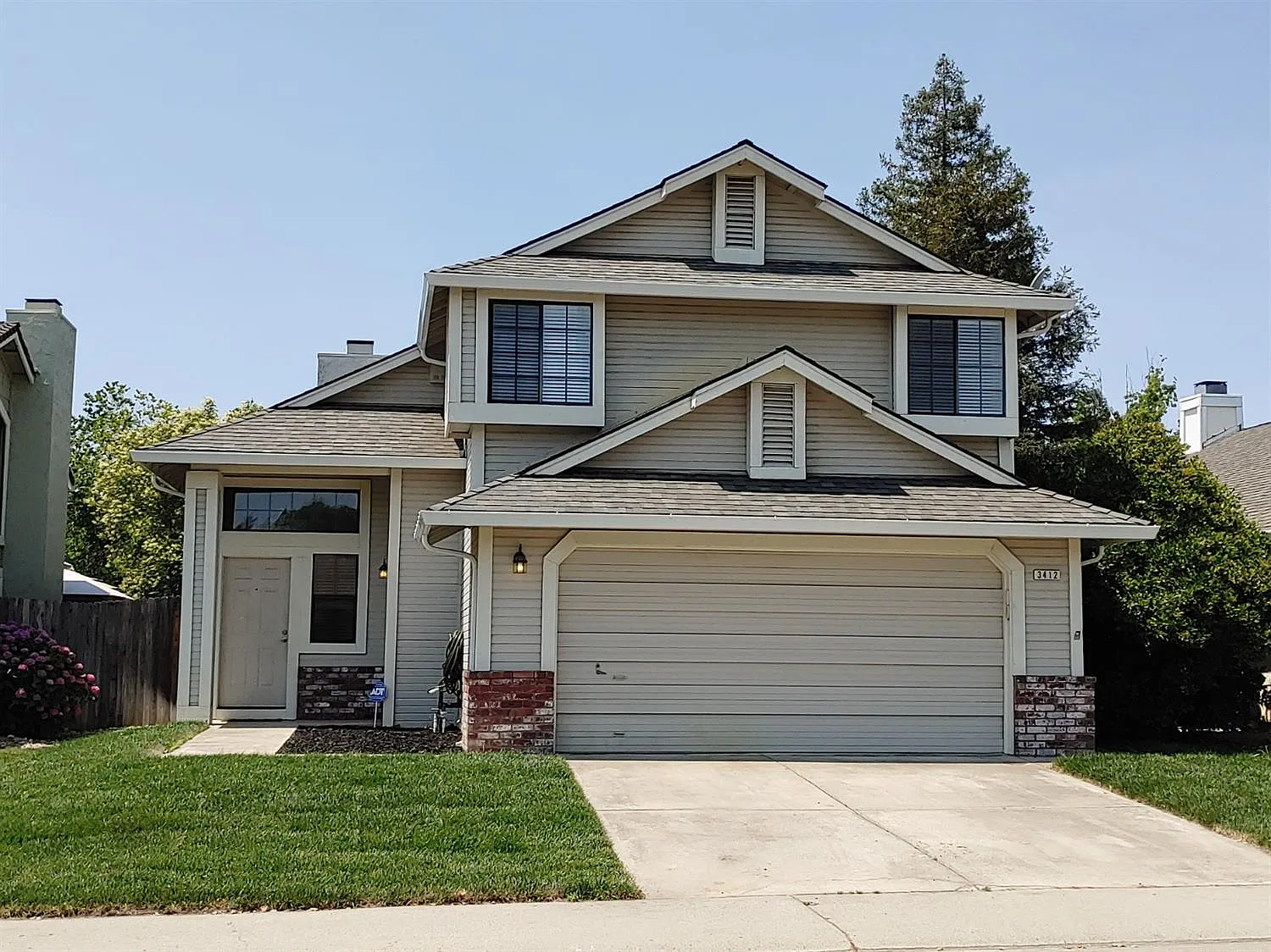 3412 Lowther Way photo 1