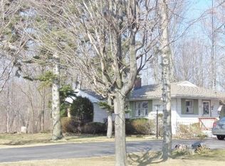 960 Beach Rd, Angola, NY 14006