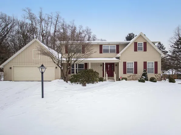 17642 Parrish Ct, South Bend, IN 46635