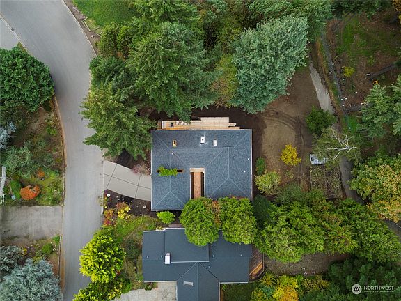 5th image of 5707 110th Avenue SE