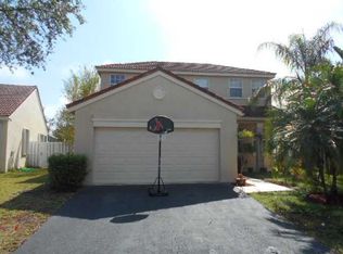 714 Falling Water Rd, Weston, FL 33326