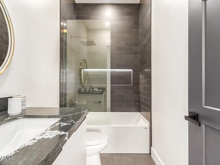 3014 E Avalon Dr — Photo 31