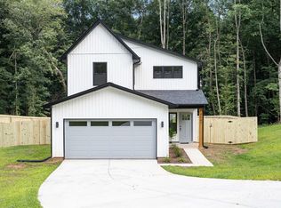 4547 Kings Ct, Hickory, NC 28602