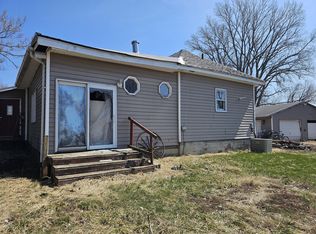 41761 Ivory Ln, Oakland, IA 51560